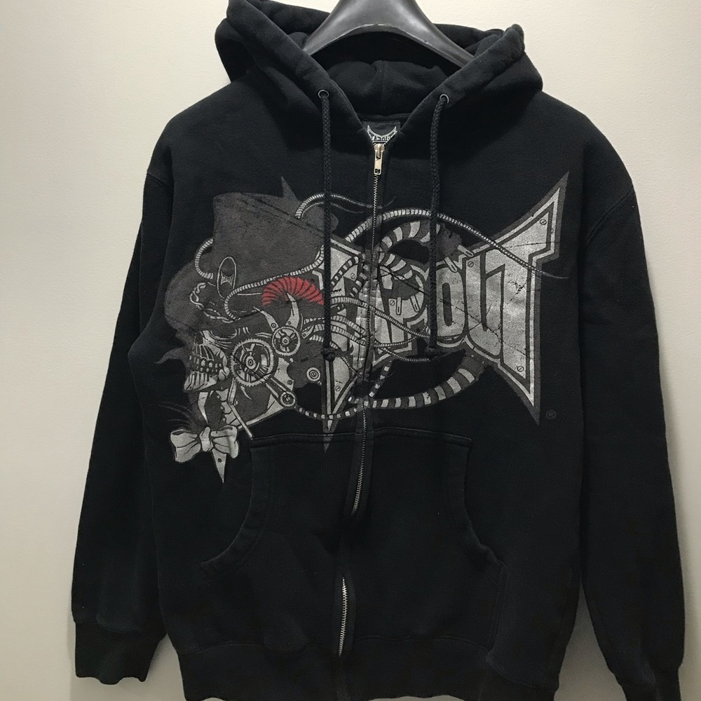 Tapout Sweater